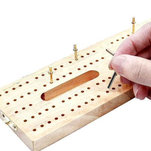  Cribbage board with metal pins 